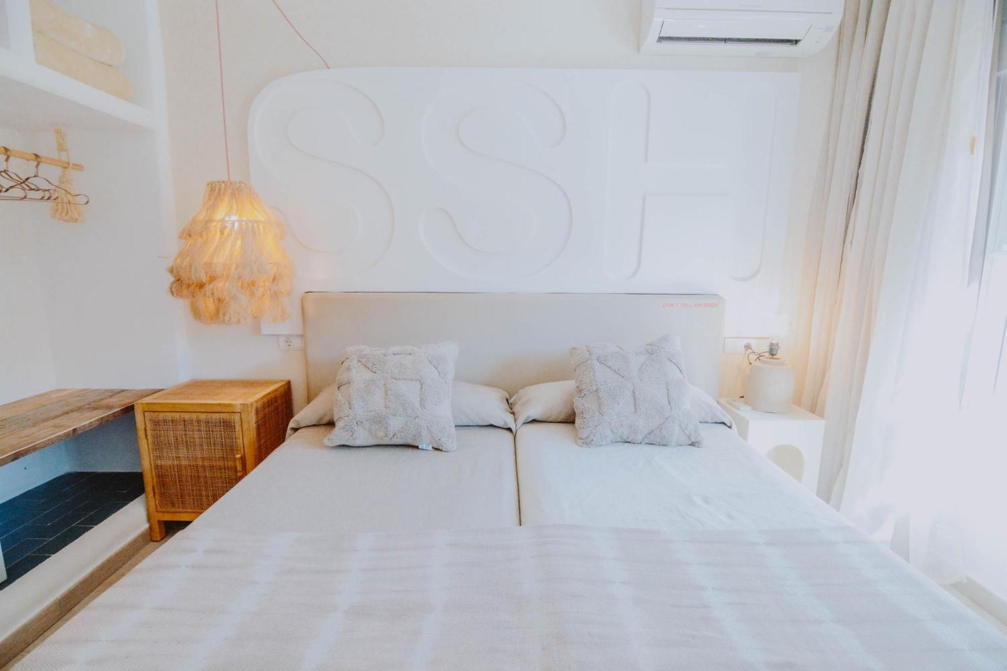 Secret Oasis Ibiza-Only Adults Aparthotel ซานอันโตนิโอ ภายนอก รูปภาพ